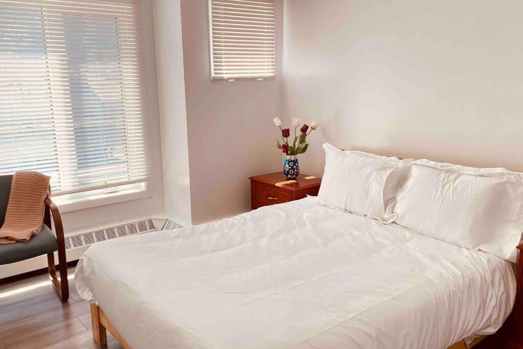 Apartamento Unit #201 Cozy Mountain View 1Br In Dt Canmore Exterior foto
